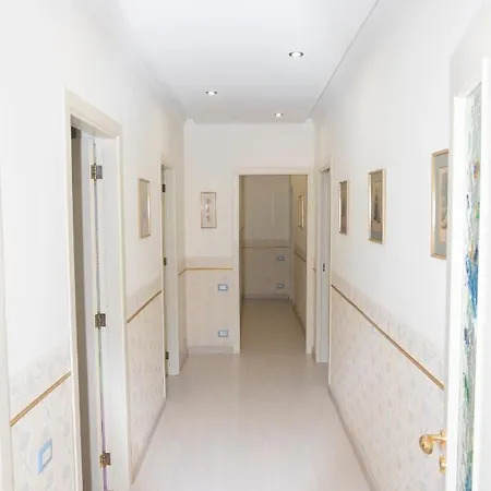 Domus Luna Апартаменты Сорренто