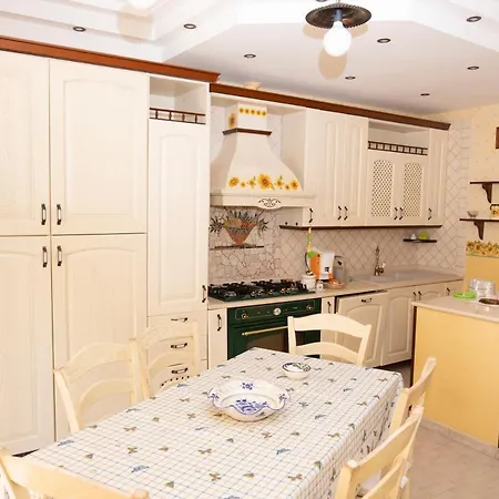 Domus Luna Апартаменти Сорренто